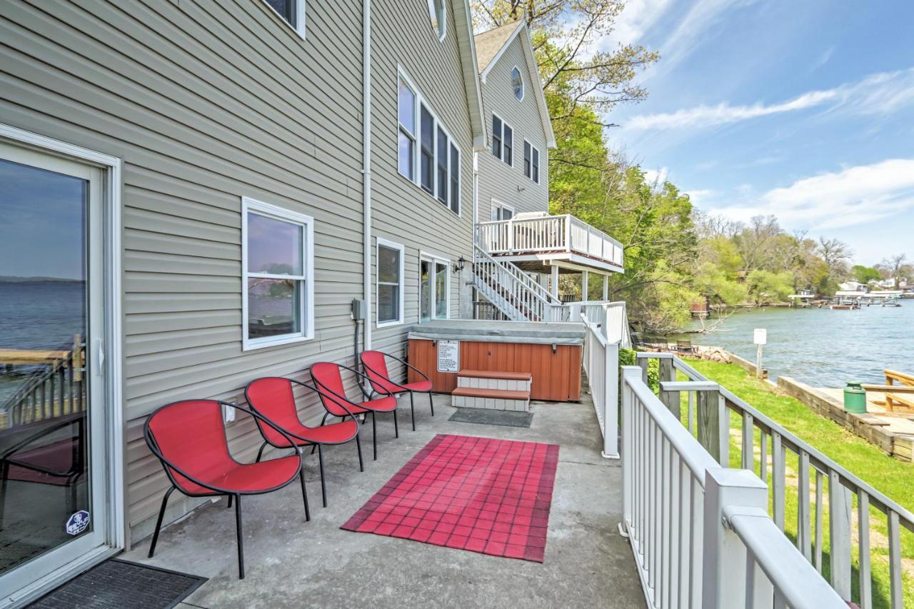 Waterfront Seneca Lake House Fire Pit And Boat Dock Geneva Eksteriør bilde